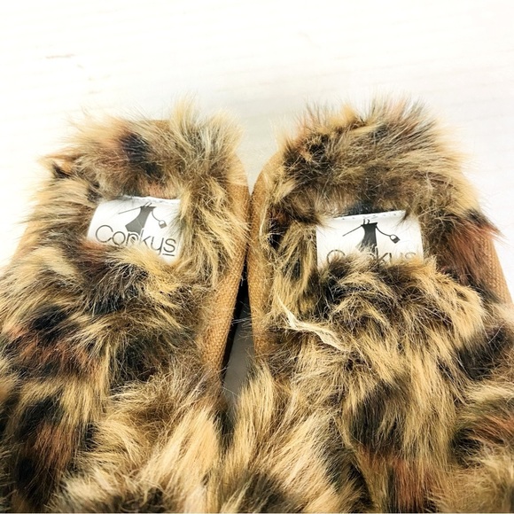Corkys Leopard Faux Fur Scruff Slumber Slippers Size 9 - Picture 4 of 6